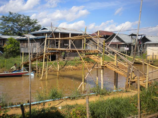 ../photos/burma/Hugh/DSCN2325.jpg?t=1740327801