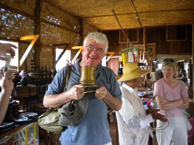 ../photos/burma/Hugh/DSCN2330.jpg?t=1740327801