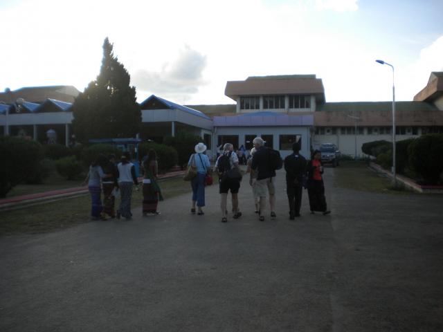 ../photos/burma/Hugh/DSCN2469.jpg?t=1740328705