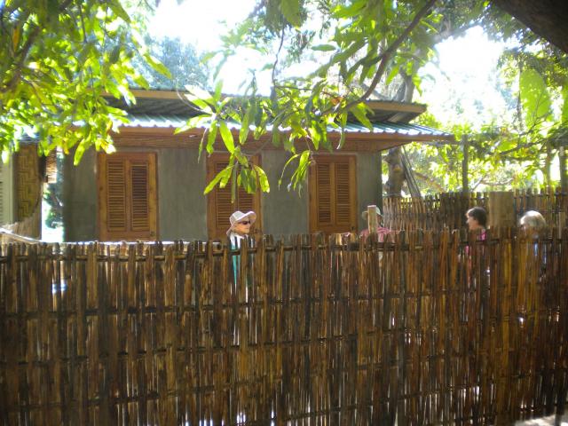 ../photos/burma/Hugh/DSCN2506.jpg?t=1740331951