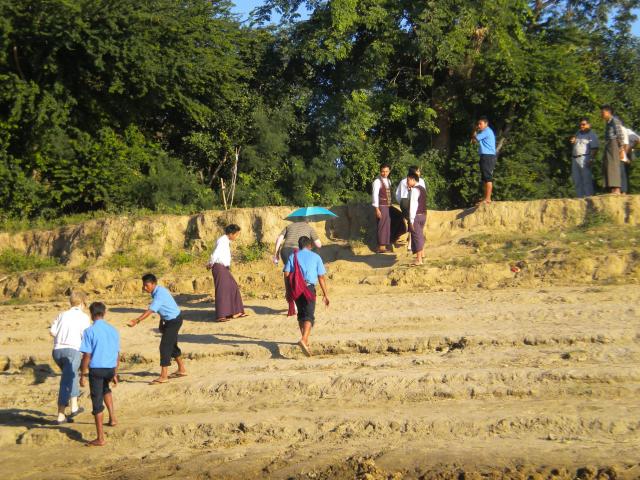 burma/Hugh/DSCN2554.jpg