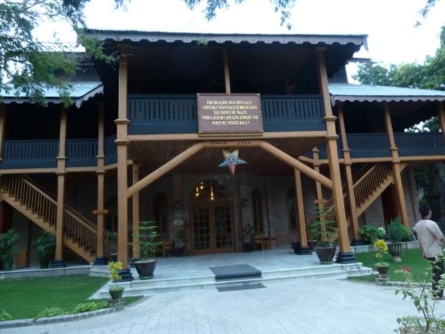 ../photos/burma/Jane/P1080138.jpg?t=1740328220