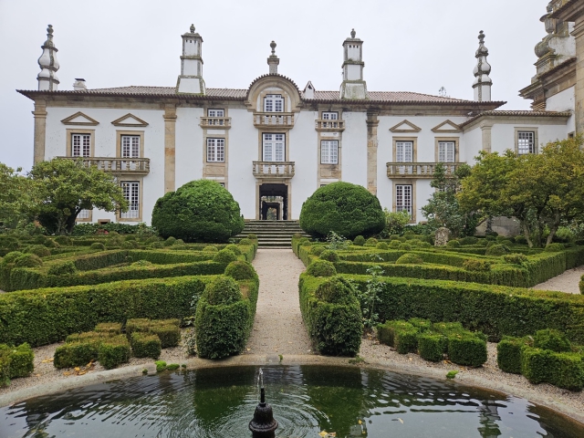 ../photos/douro/Joanne/2023PortugalMateusPalace6.jpg?t=1775409731