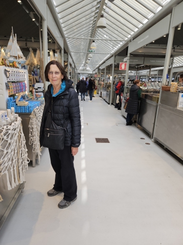 ../photos/douro/Joanne/2023PortugalPortotMarket2.jpg?t=1775417692