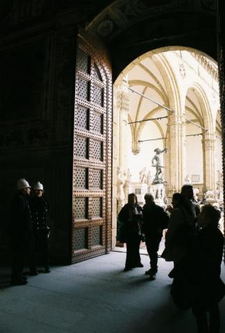 ../photos/florence/Garry/CNV00075.jpg?t=1751429565