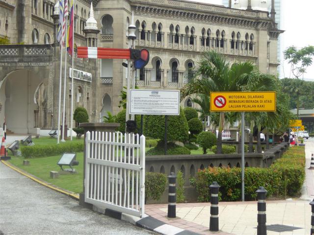 ../photos/malaysia/Bill/P1050913_Large_.jpg?t=1740330986