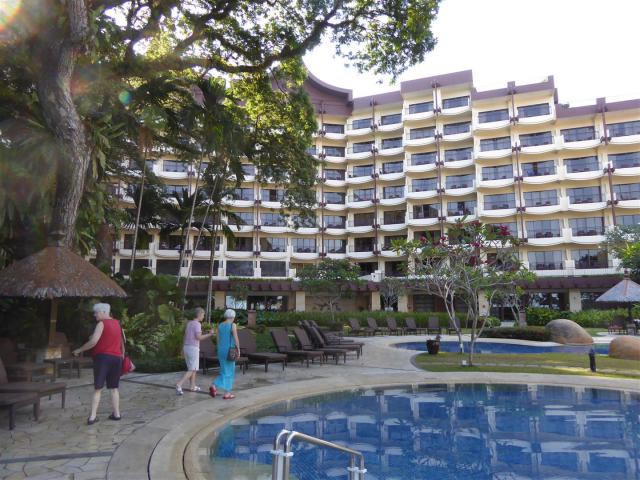 ../photos/malaysia/Bill/P1060404_Large_.jpg?t=1740332040